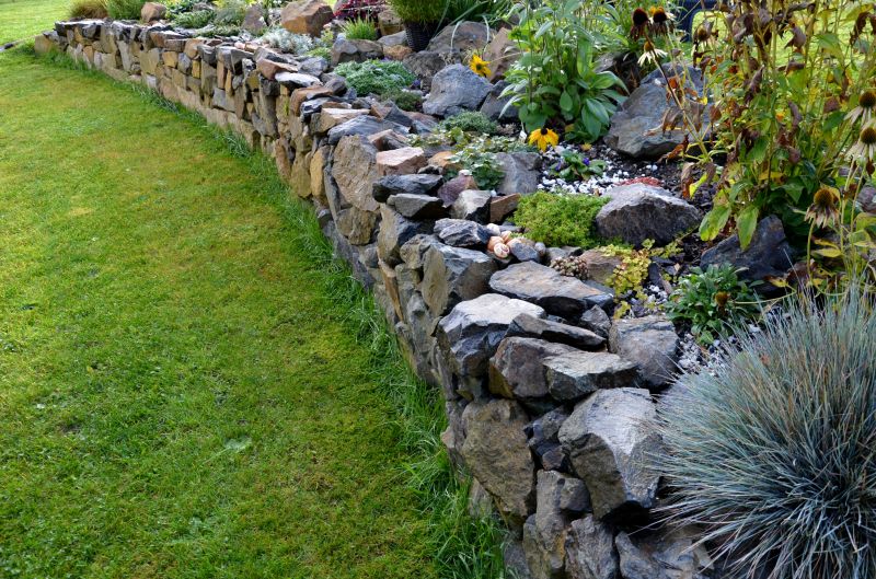 Stone Wall Hardscaping